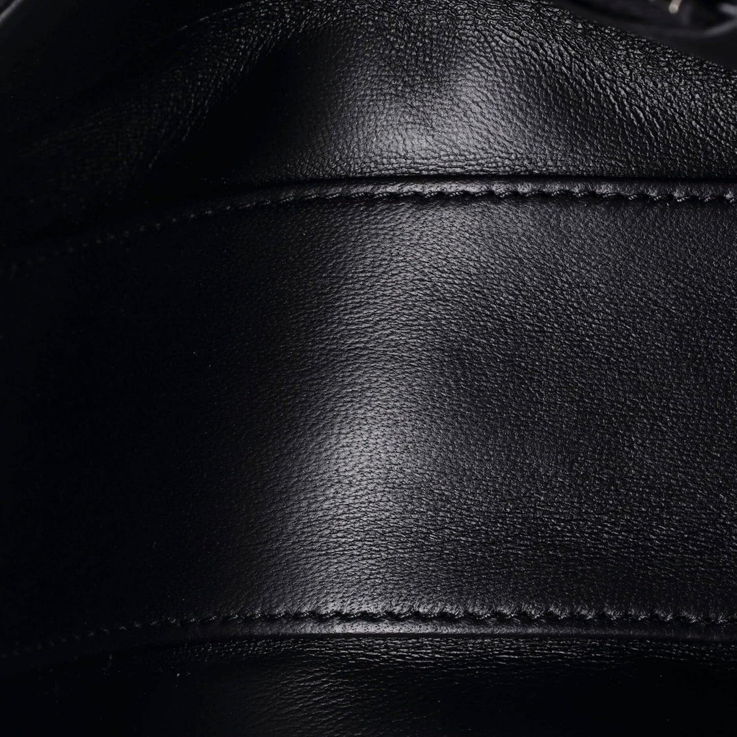 Pre-Loved Crush Chain Flap Bag Quilted Velvet Medium, Black