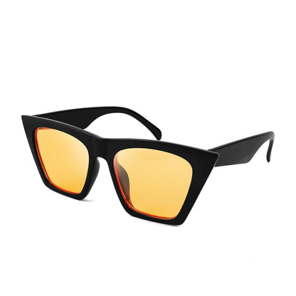FEISEDY Vintage Square Cat Eye Sunglasses Women Trendy Cateye Sunglasses B2473